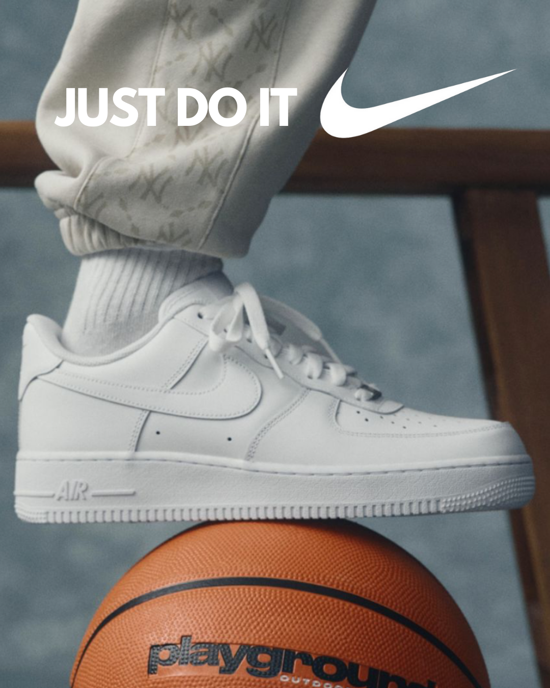 NIKE